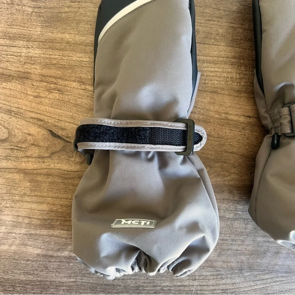 MCTI Kids Waterproof Mitten Size 4 SKU#2462